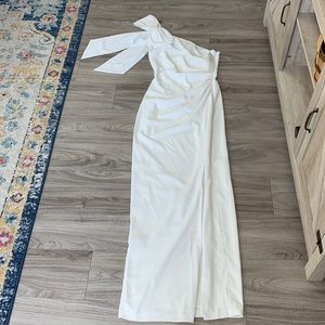 ML Monique Lhuillier Lionel One-Shoulder Dress